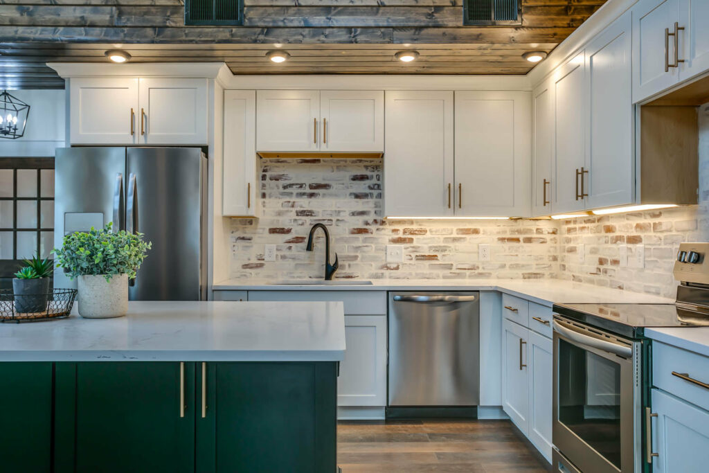 Kitchen Center island, overhead cabinets and backsplash