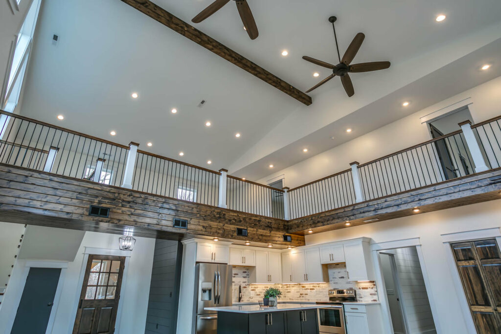 Interior view of the first floor andmezzanine