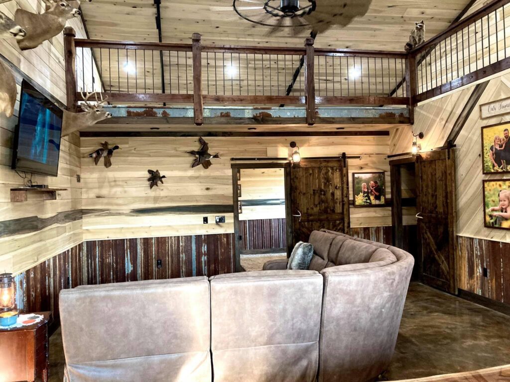 Tennessee barndominium interior 